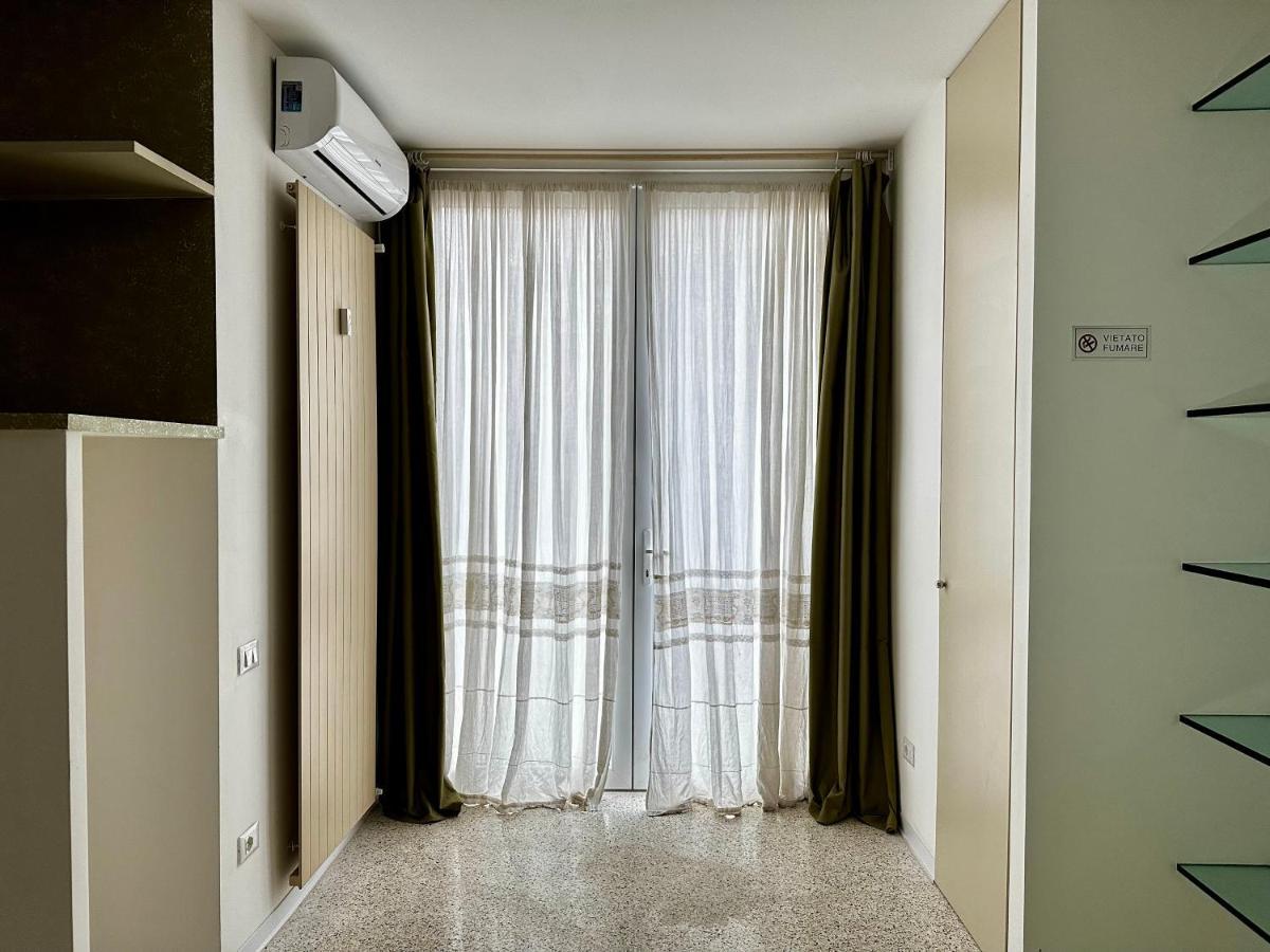 Modern Apartment Navigli 米兰 外观 照片